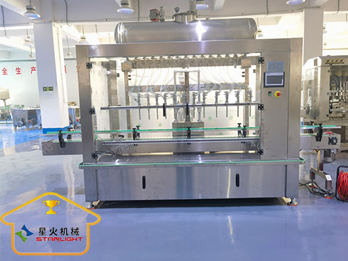 多頭液體灌裝機生產線